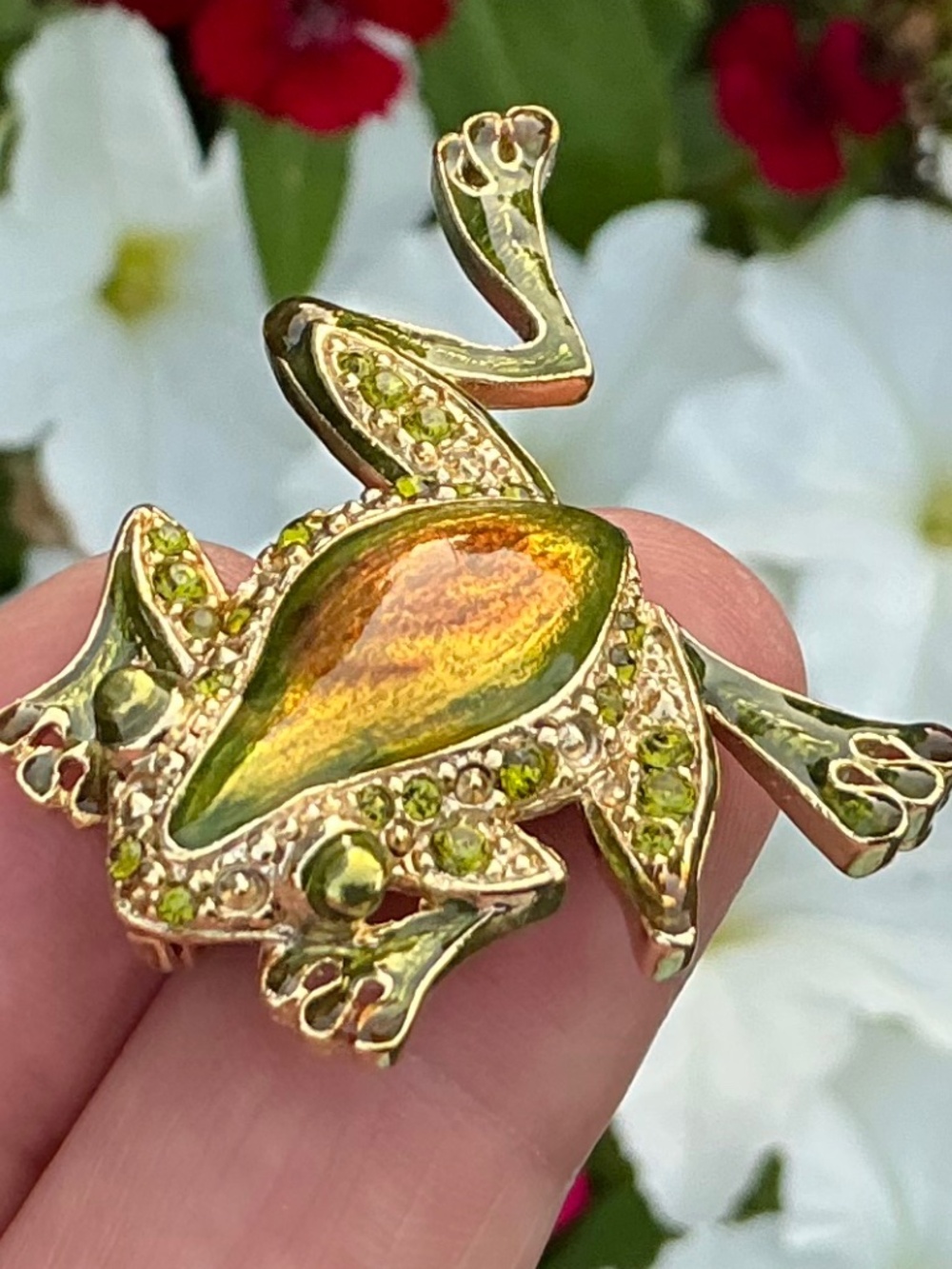 Vintage Leaping Frog Pin Green Enamel Rhinestone Unsigned Liz Claiborne 1980s - Picture 2 of 16